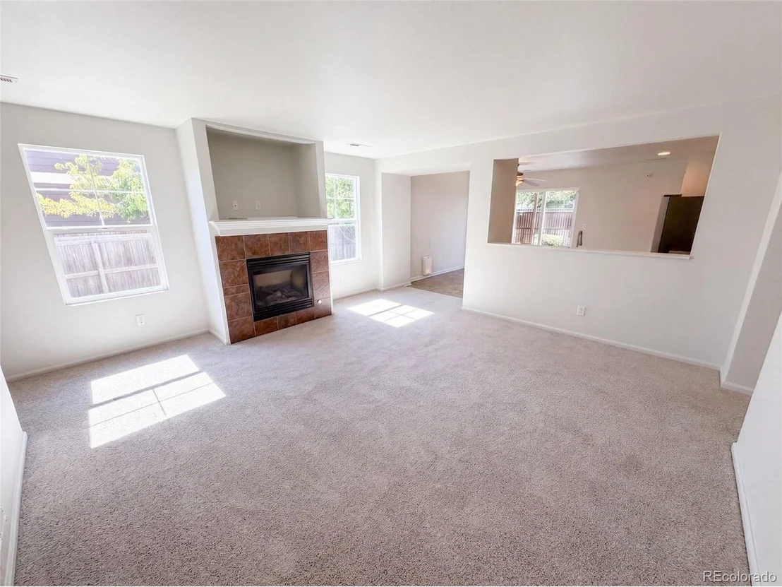 Photo of 886 Sagebrush Dr