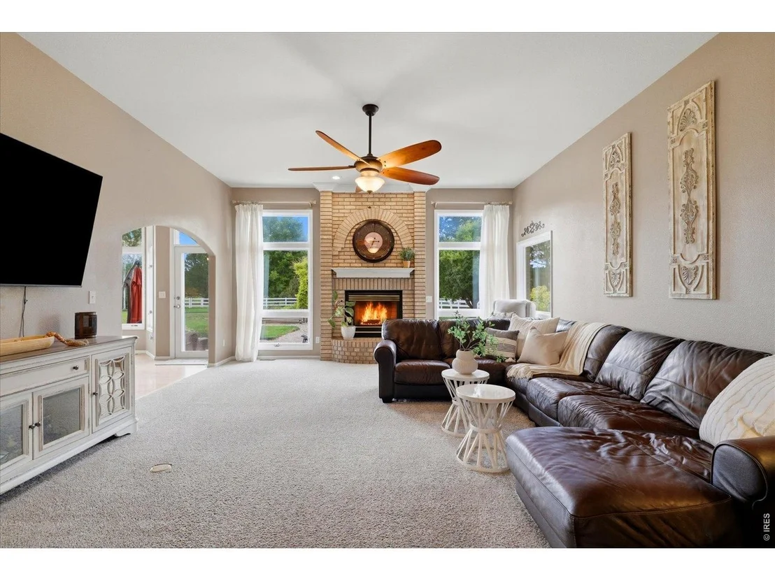 Photo of 104 Grand View Cir