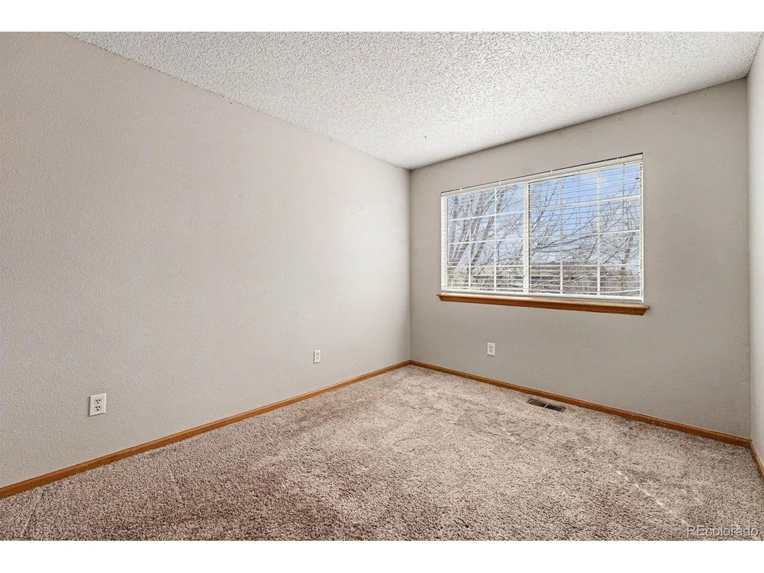Photo of 5458 S Perth Way