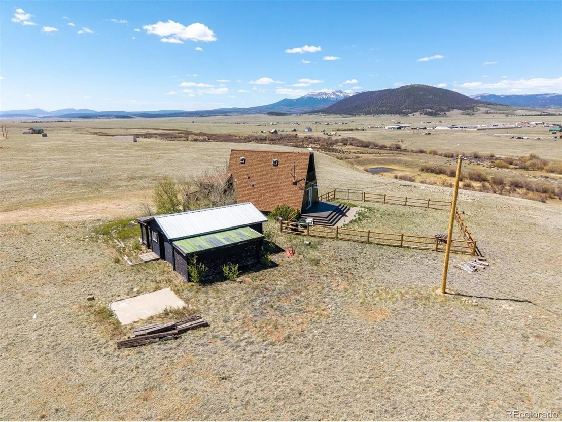 Photo of 1365 Kokanee Rd