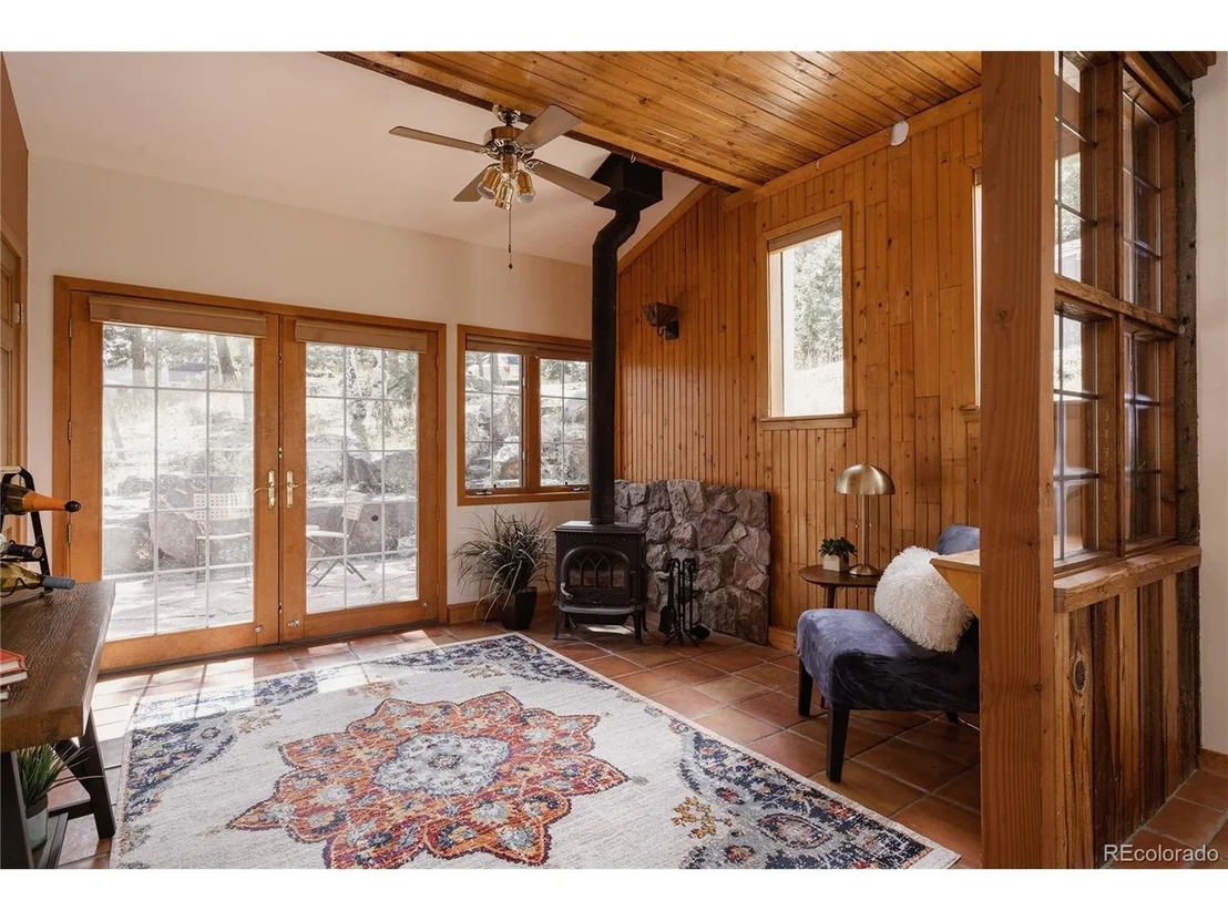 Photo of 190 Circle Dr