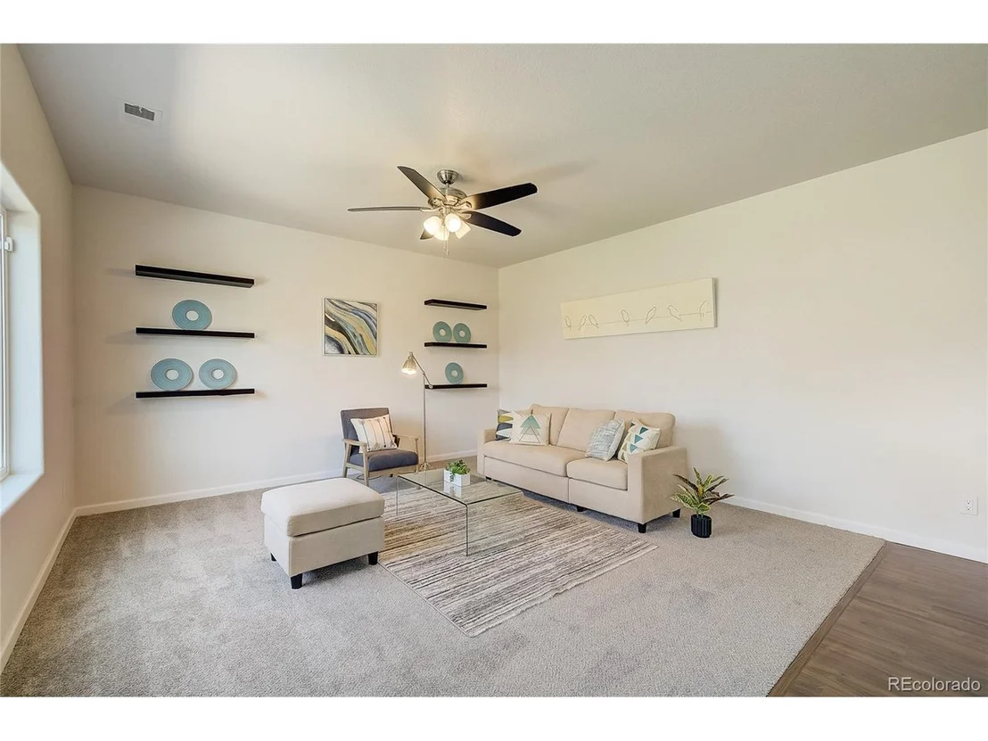 Photo of 9565 Dexter Ln