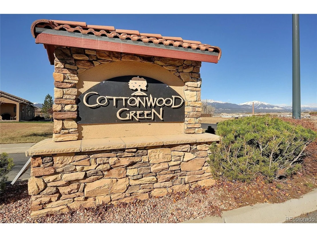 Photo of 415 Cottonwood Cir