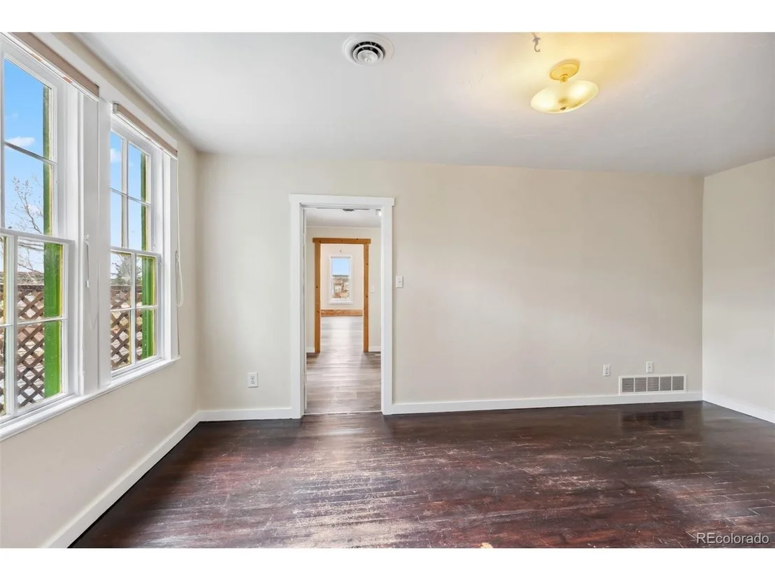 Photo of 532 Front St