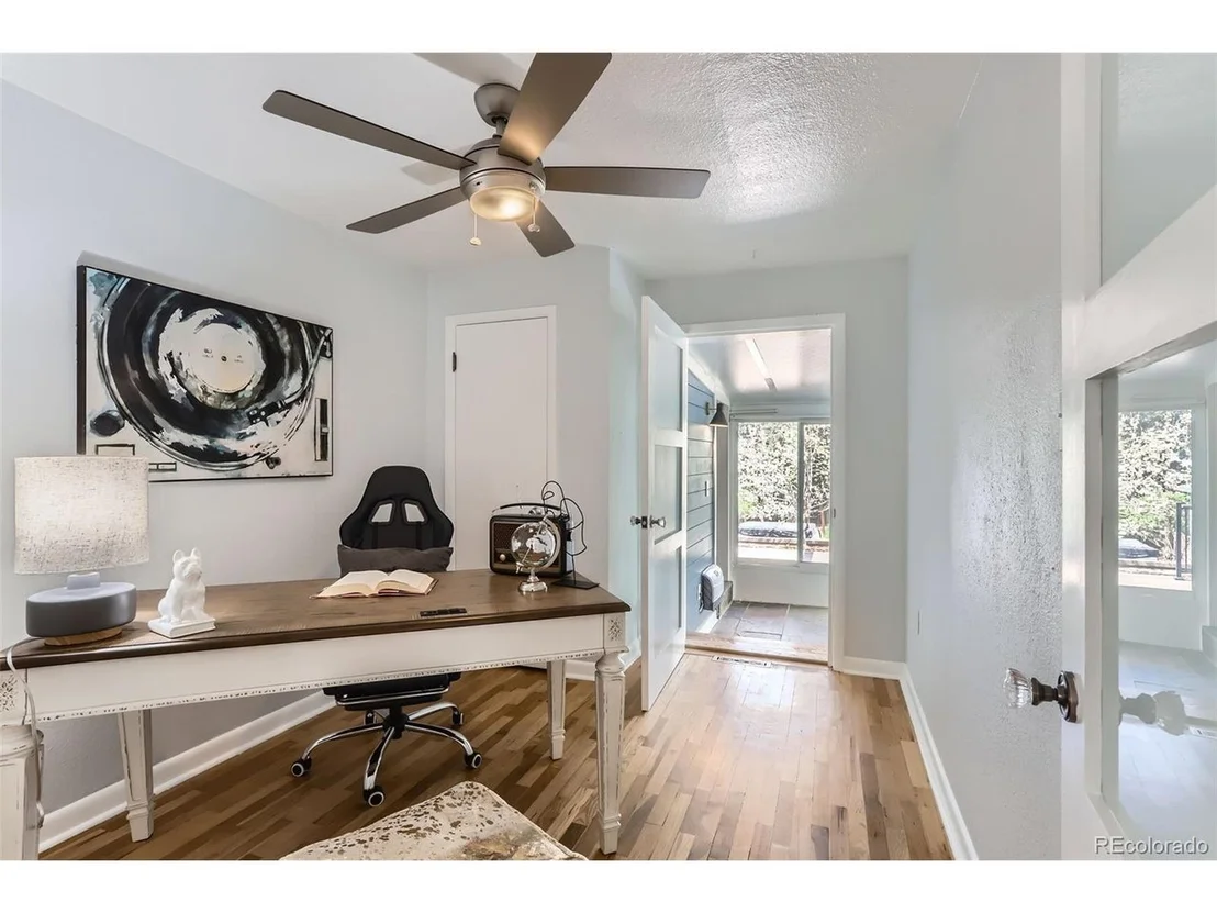 Photo of 734 Sumner St