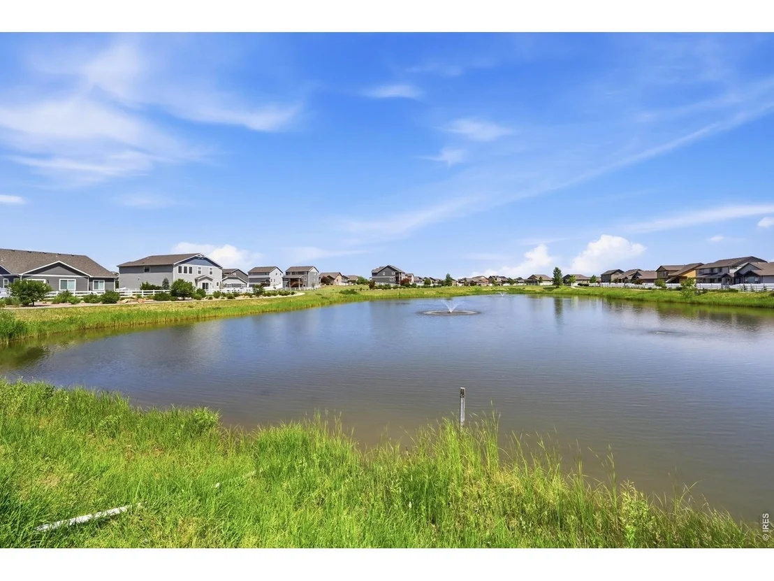 Photo of 987 Axis Dr