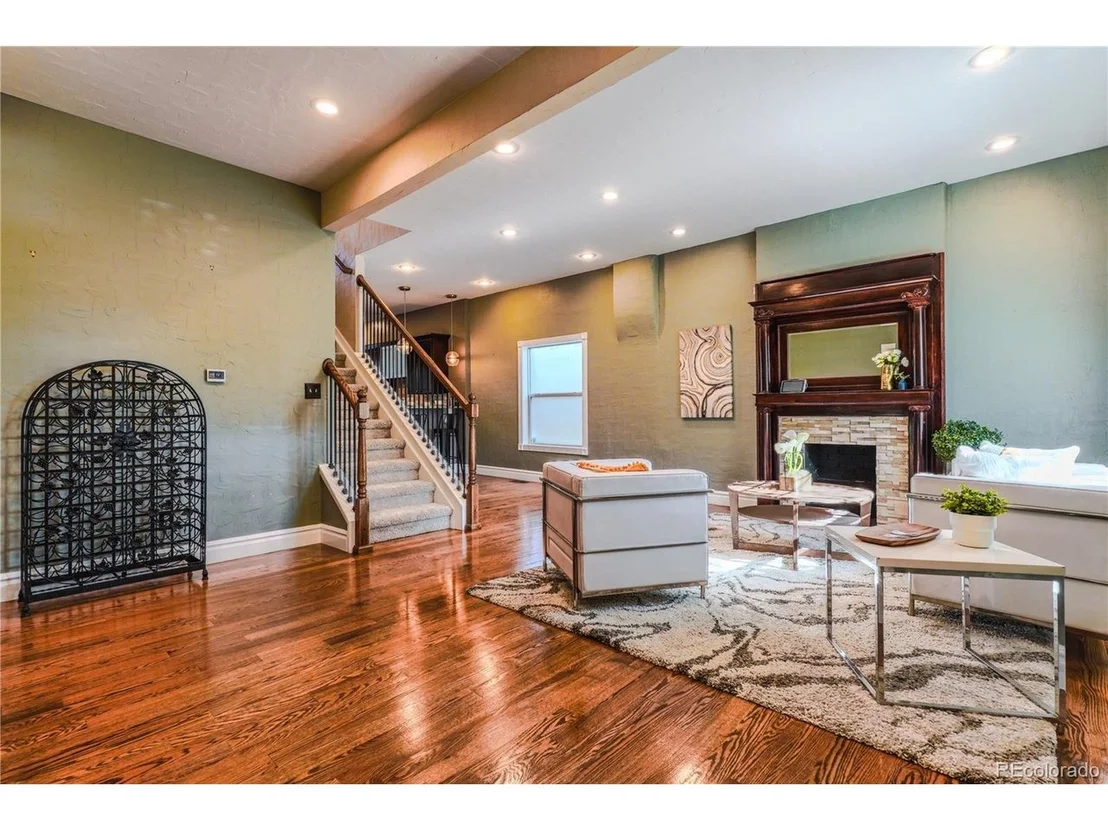 Photo of 360 Inca St