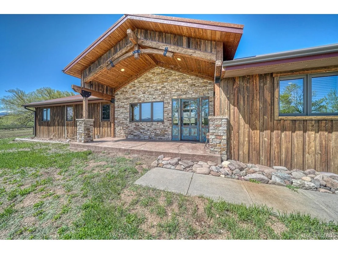 Photo of 1216 Cowboy Way