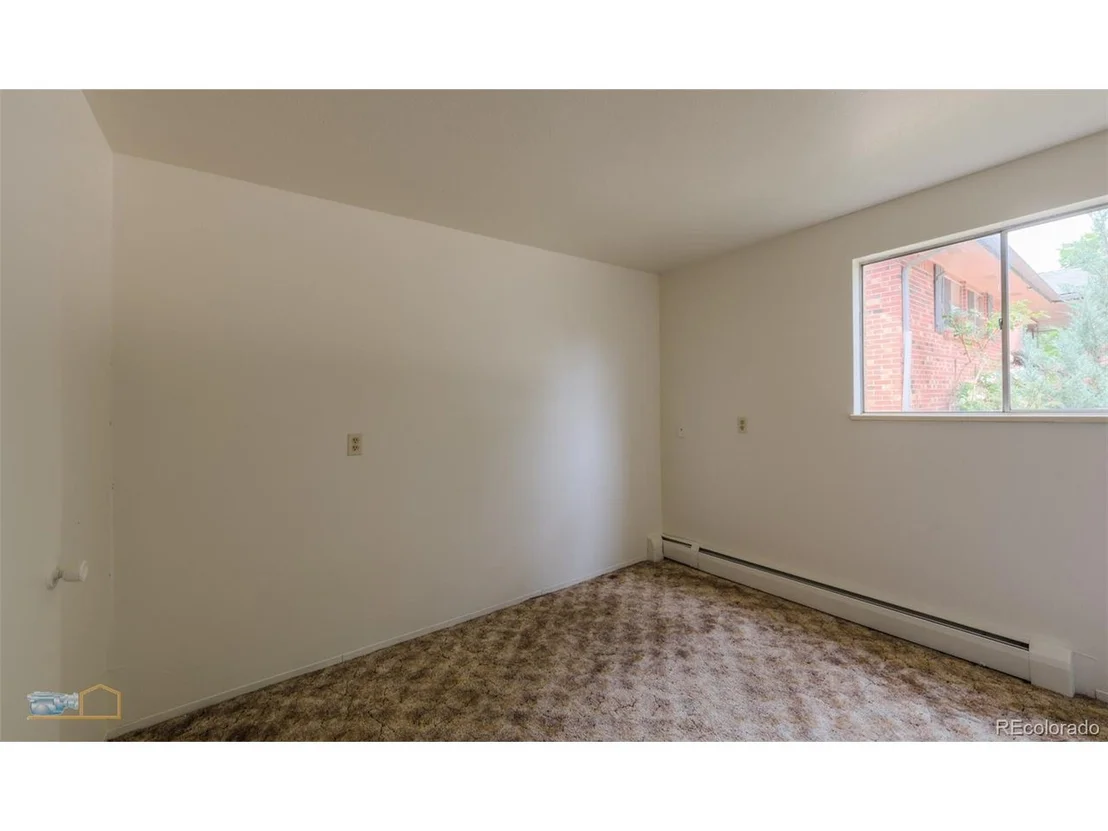 Photo of 935 Morgan Dr