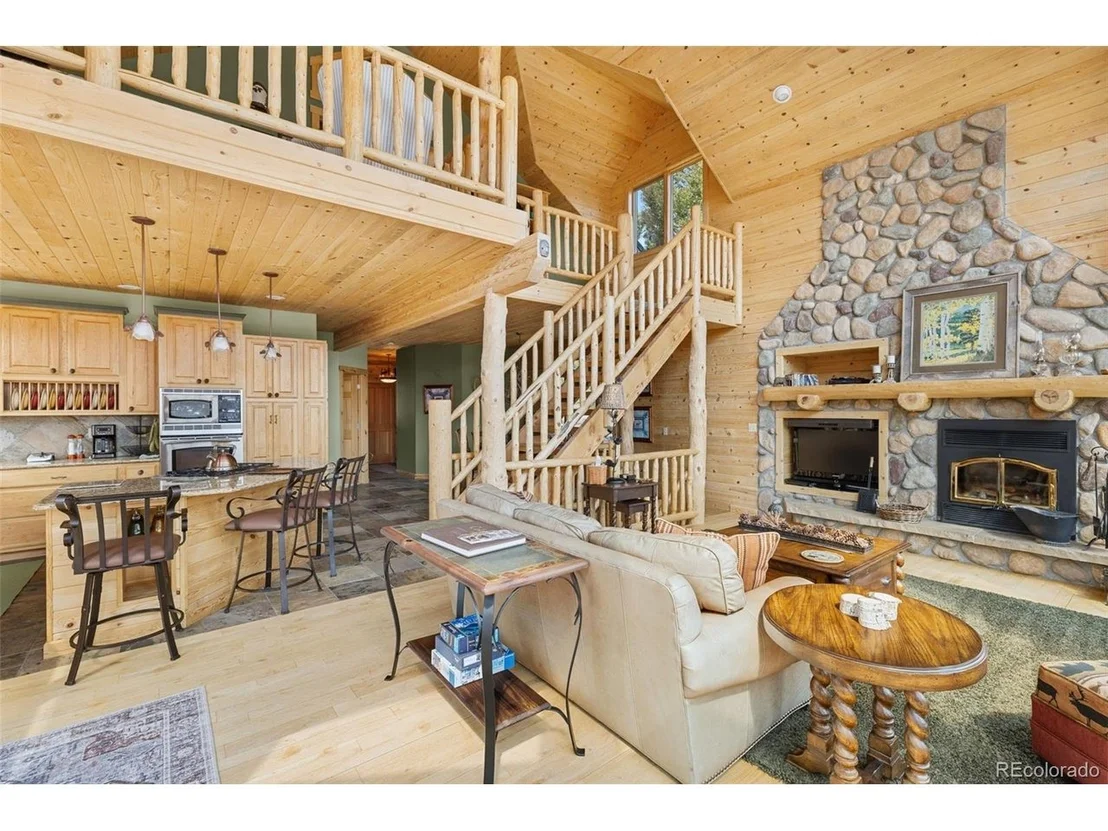 Photo of 559 Bellows Rd
