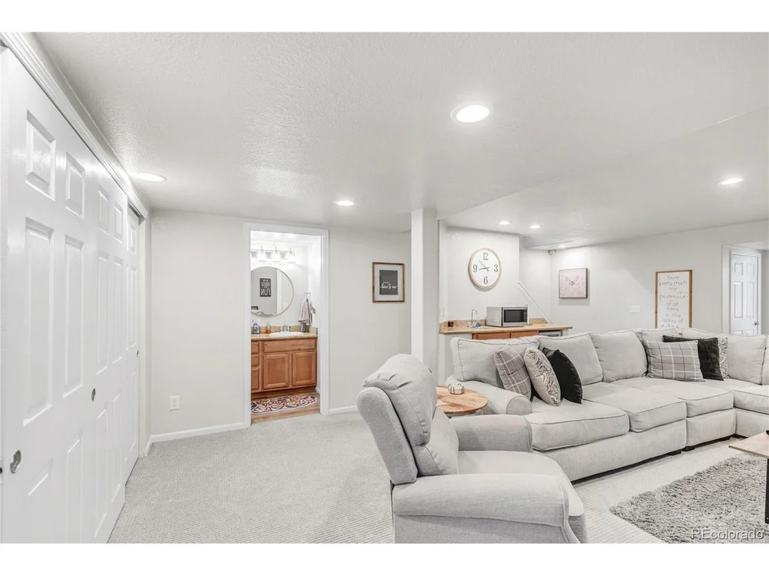 Photo of 4716 Castle Cir