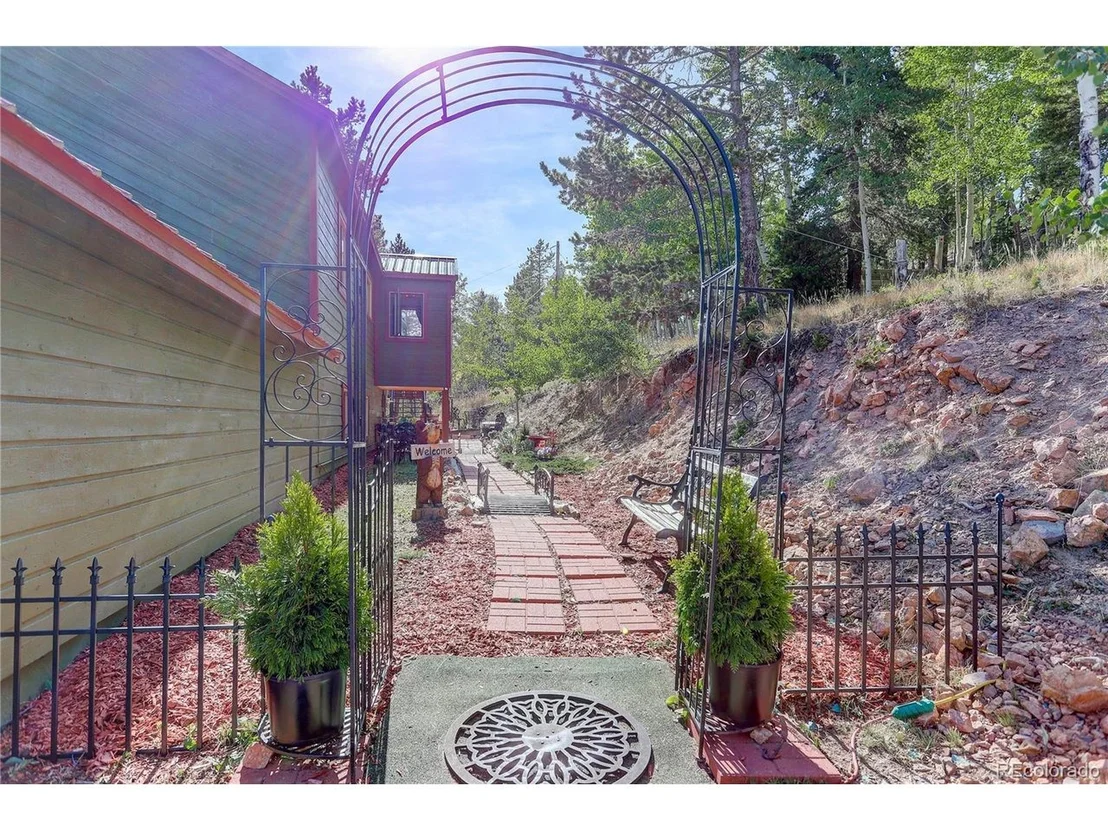 Photo of 11183 Conifer Mountain Rd