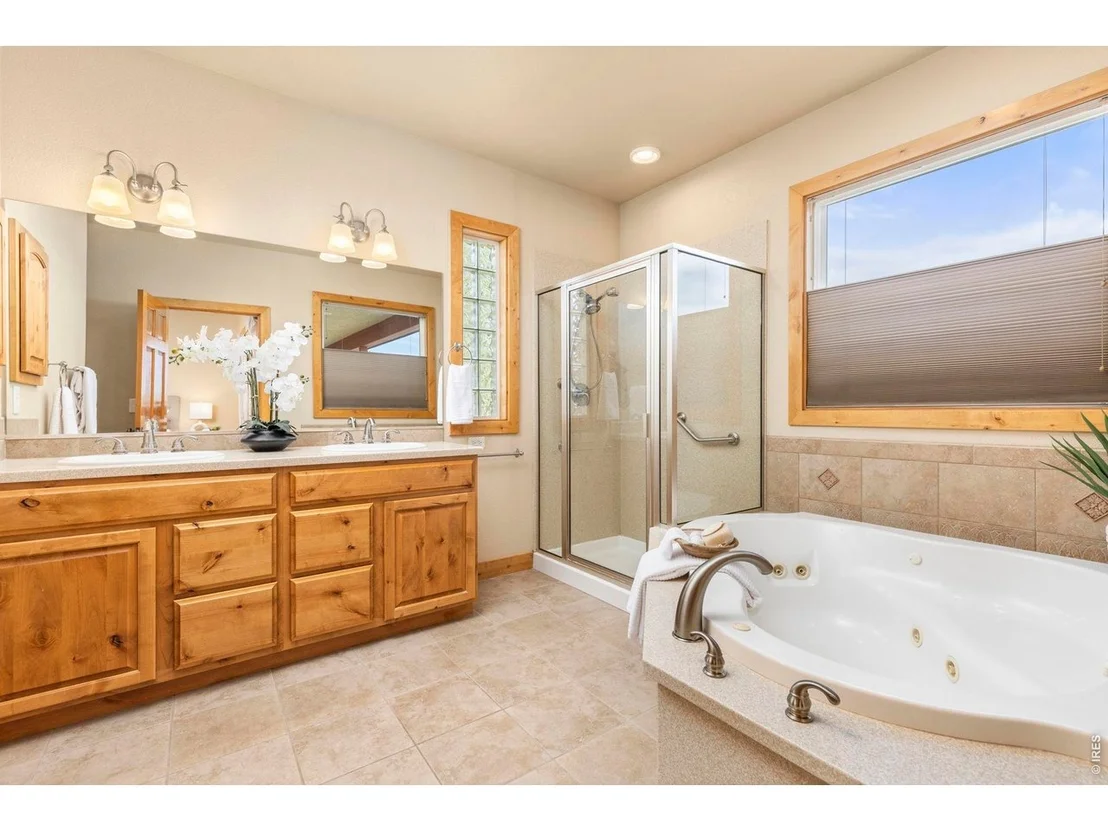 Photo of 1405 Fox Ridge Pkwy