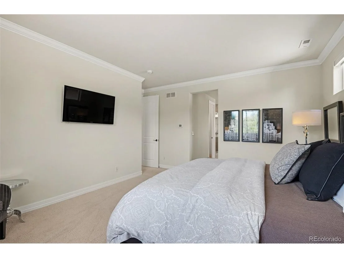 Photo of 9496 Winding Hill Way
