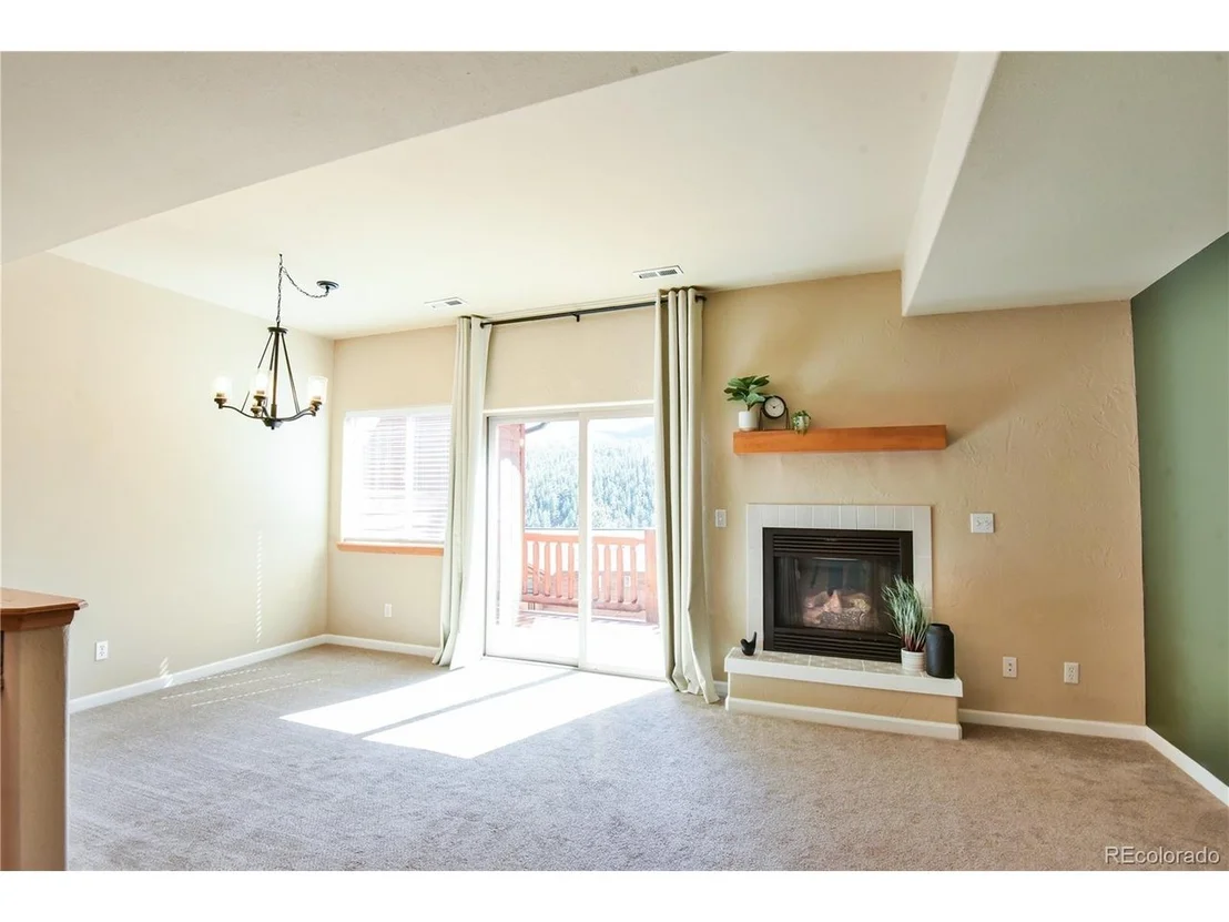 Photo of Unit B at 305 Virginia Rd