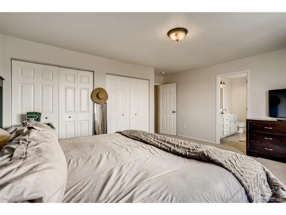 Photo of 2212 Jade Ave
