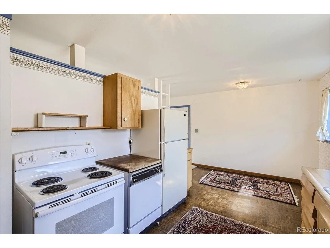 Photo of 2081 Evergreen Ave