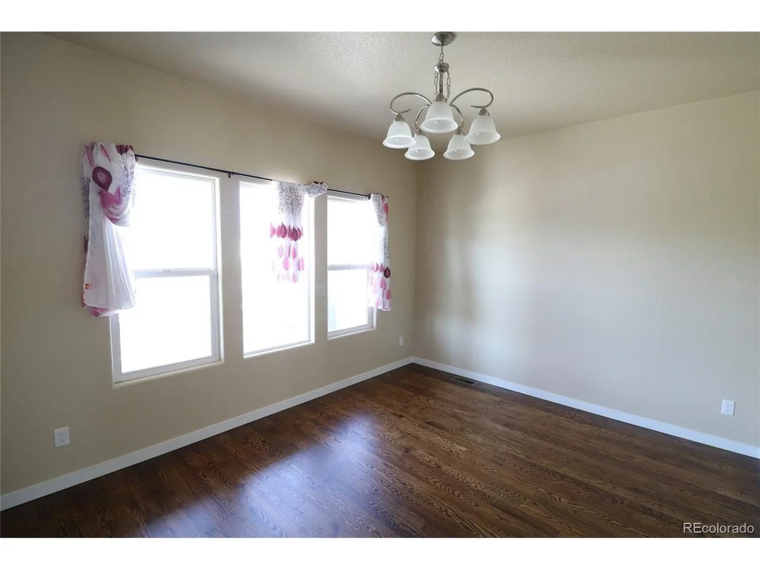 Photo of 930 Antrim Loop