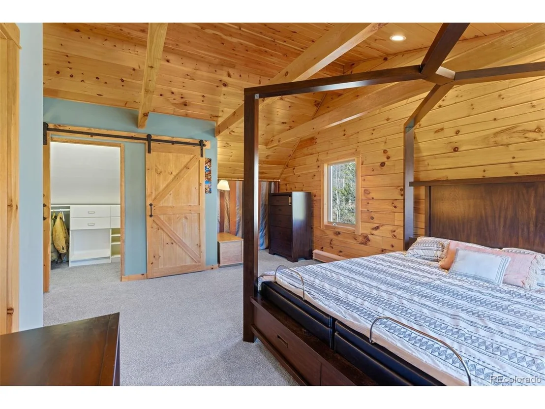 Photo of 496 Blue Ridge Rd