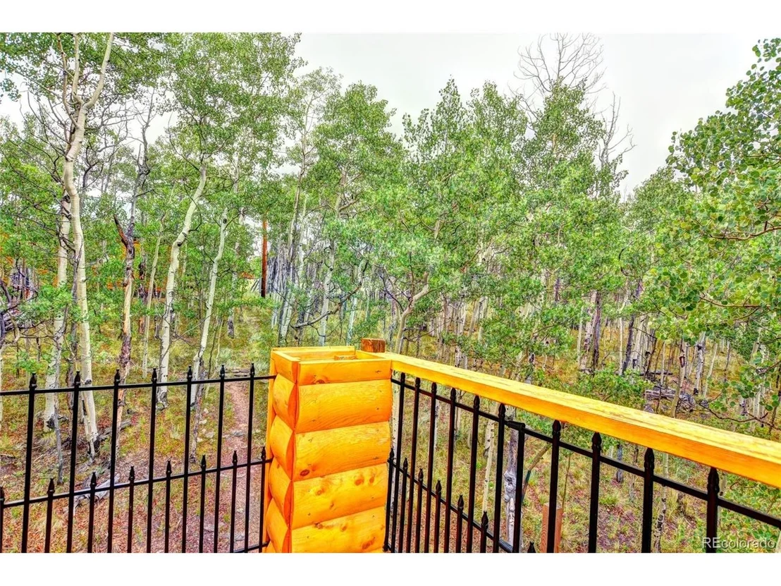 Photo of 567 Haida Rd