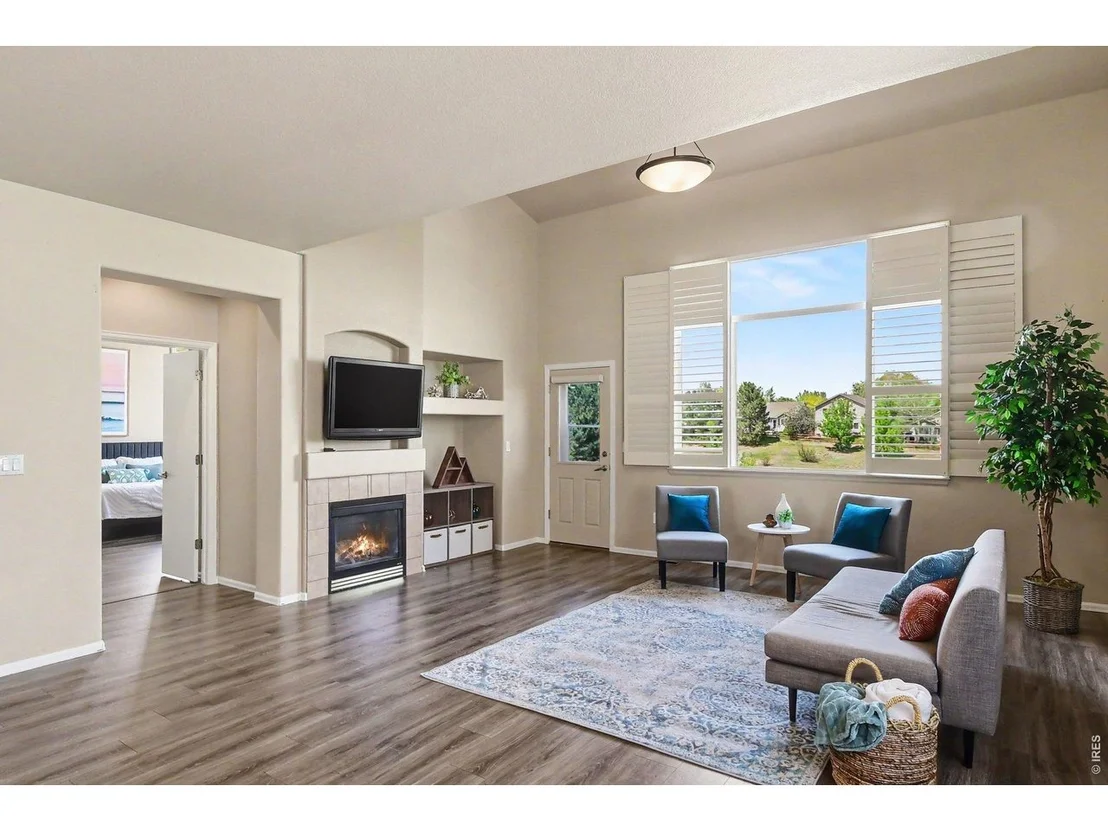 Photo of 7562 Triangle Dr