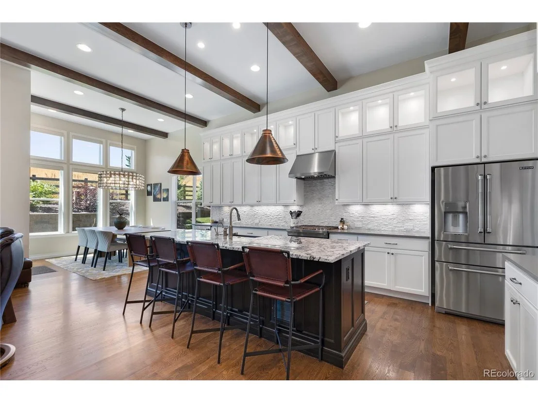 Photo of 8596 Holman Cir