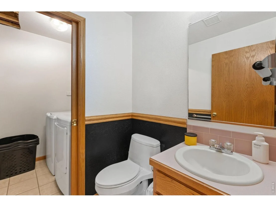 Photo of 627 Ash Ave