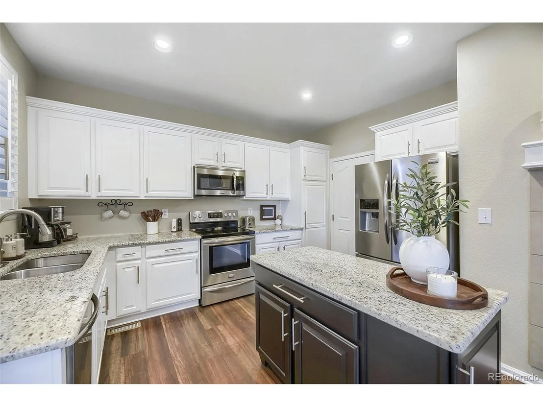 Photo of 5462 Fullerton Cir