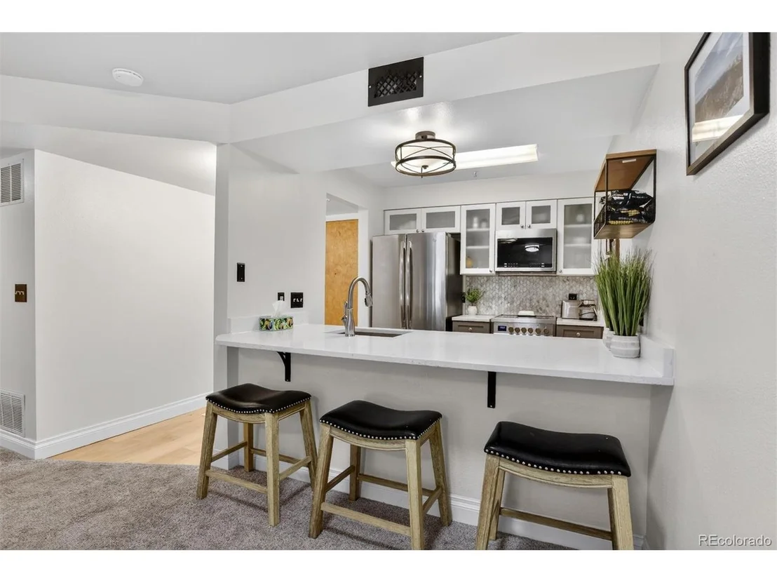 Photo of Unit 218 at 2727 Folsom St