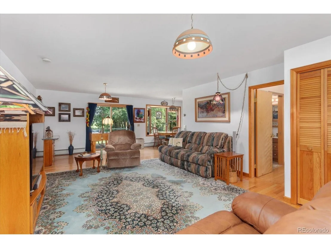 Photo of 1326 Angelview Cir