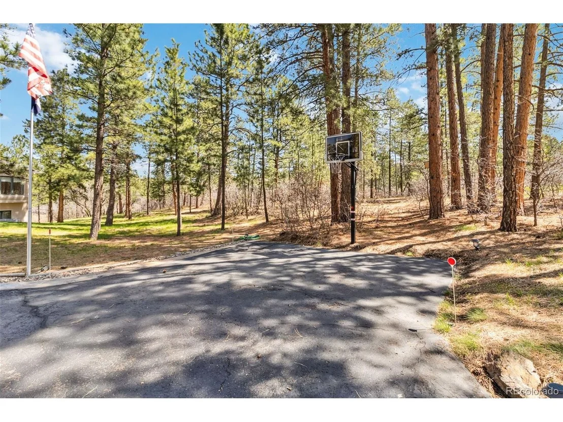 Photo of 1653 Gore Dr