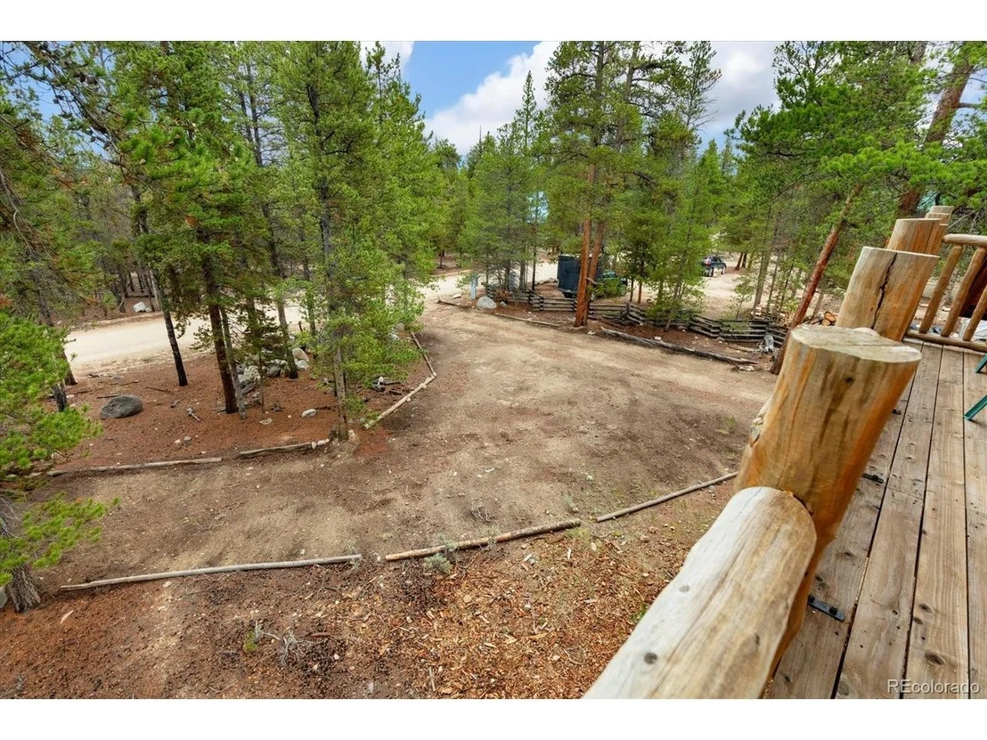 Photo of 682 Spruce Dr