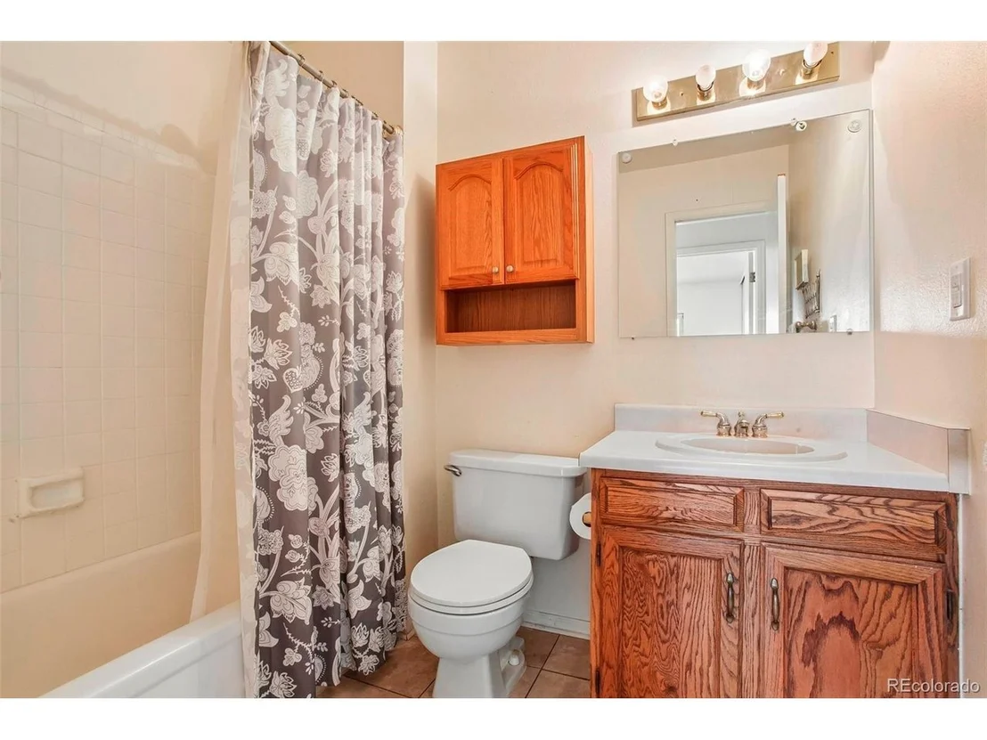 Photo of 228 Berthoud Way