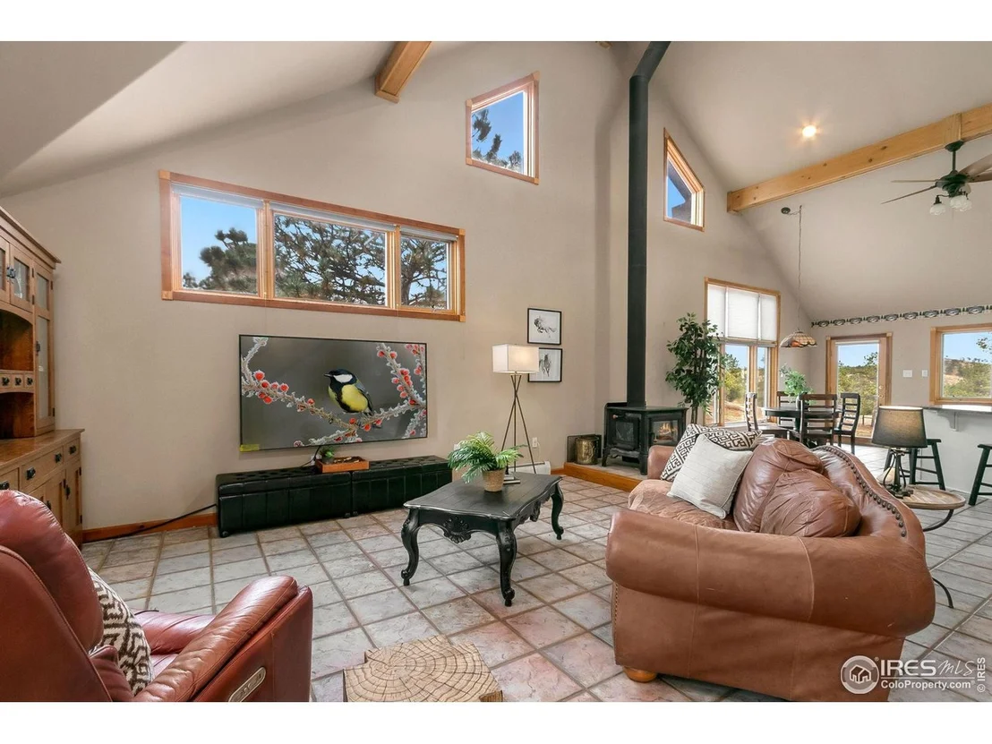 Photo of 9512 Red Mountain Rd