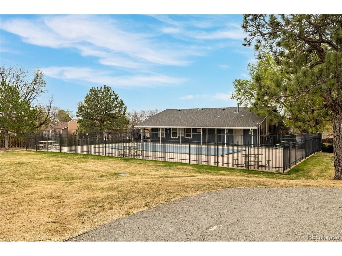 Photo of 7143 Fenton Cir