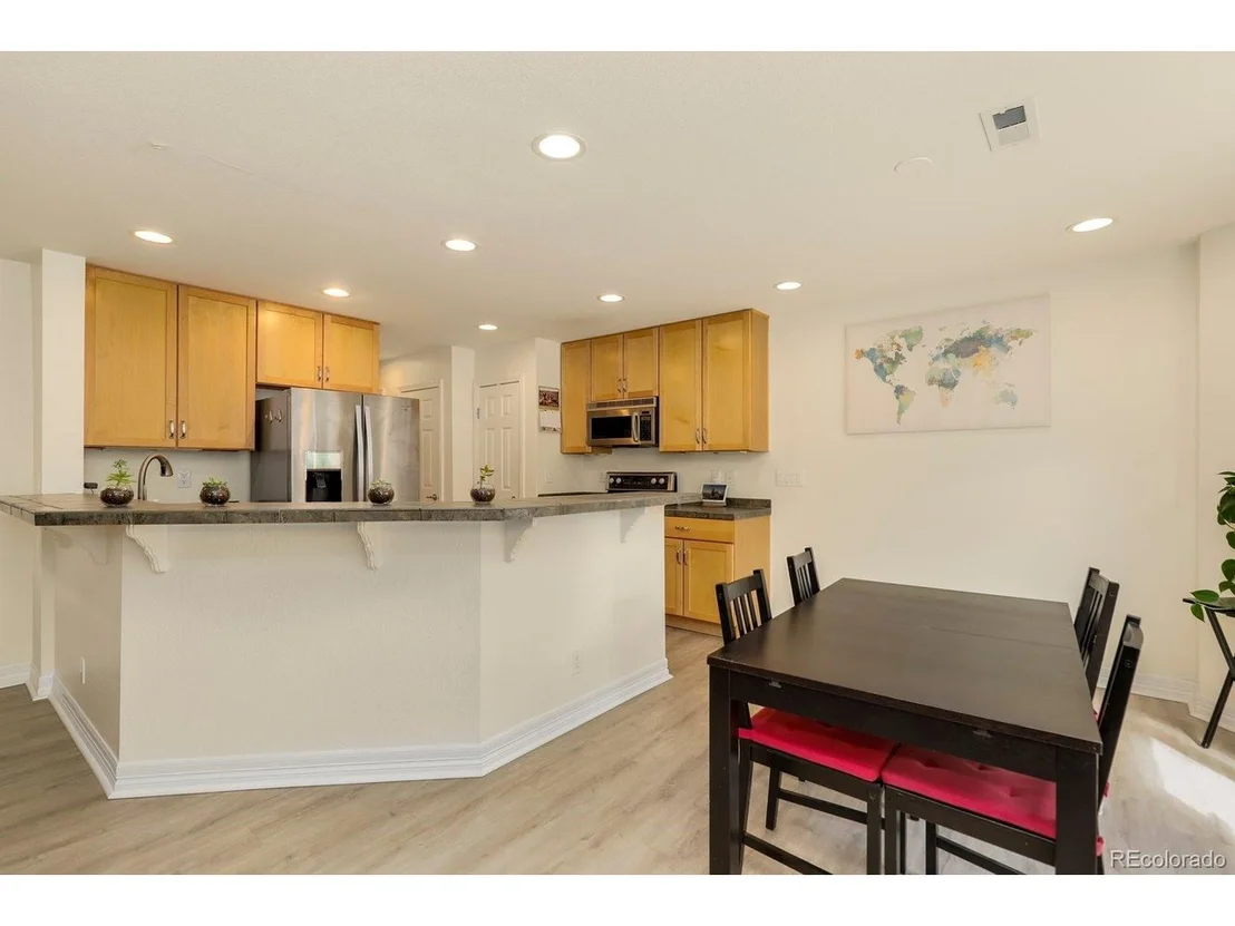 Photo of 6098 Raleigh Cir
