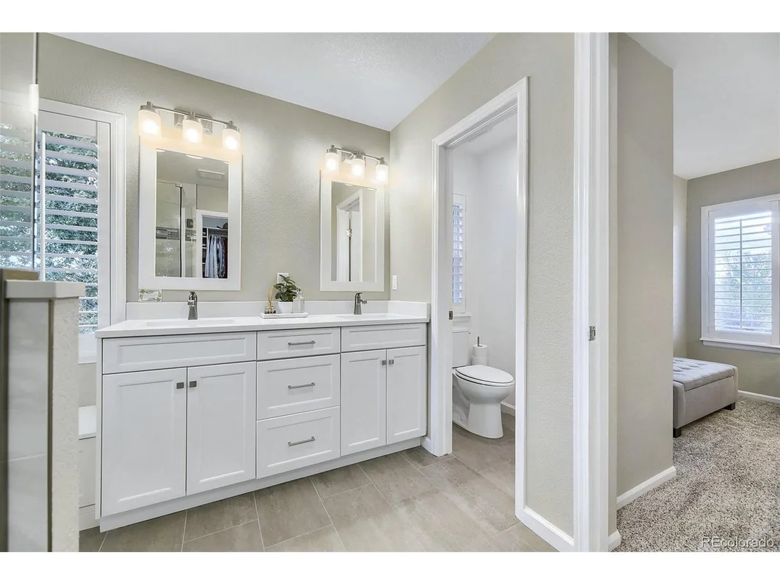 Photo of 5462 Fullerton Cir