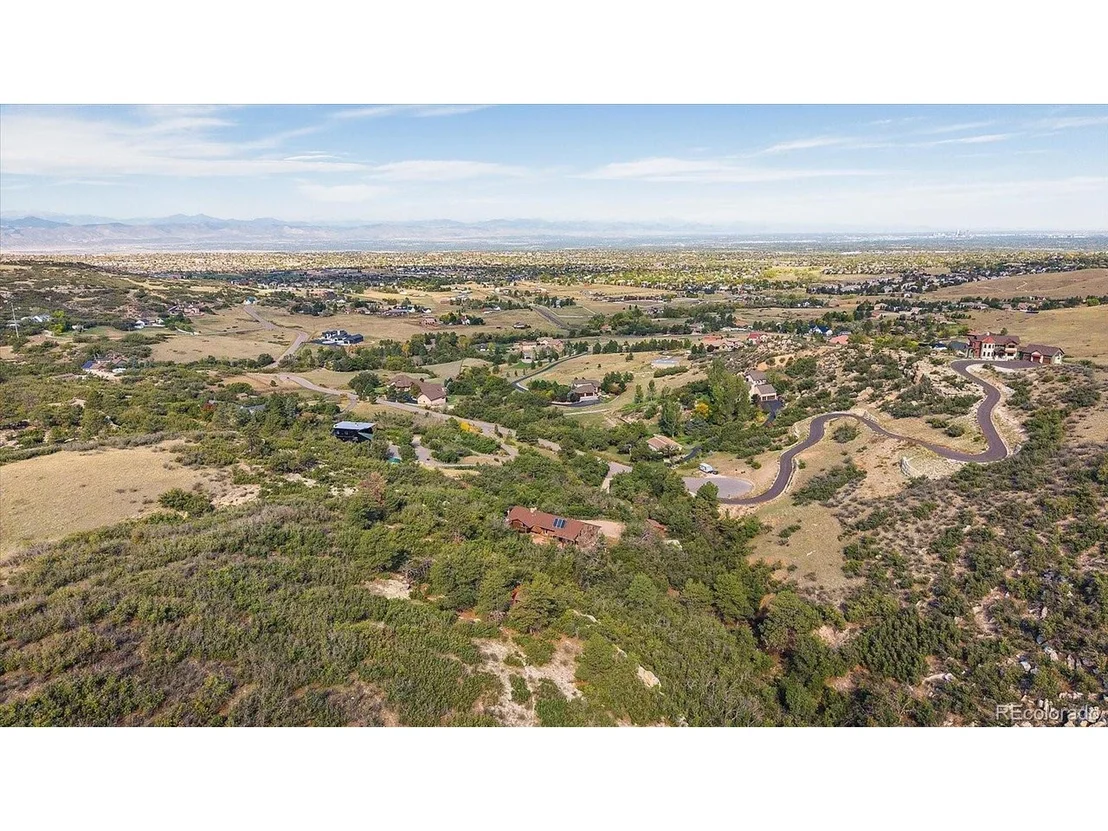Photo of 560 Valley Rd