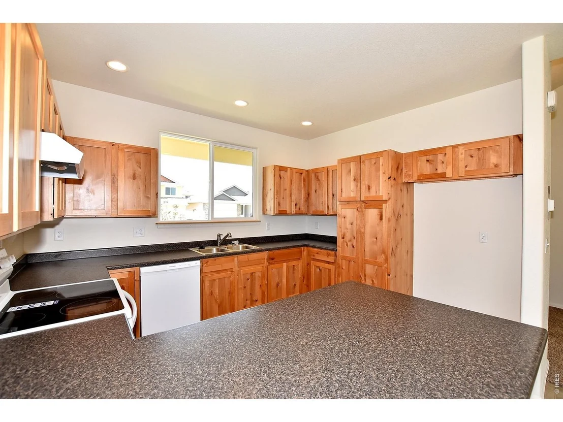 Photo of 2417 Juno Ln