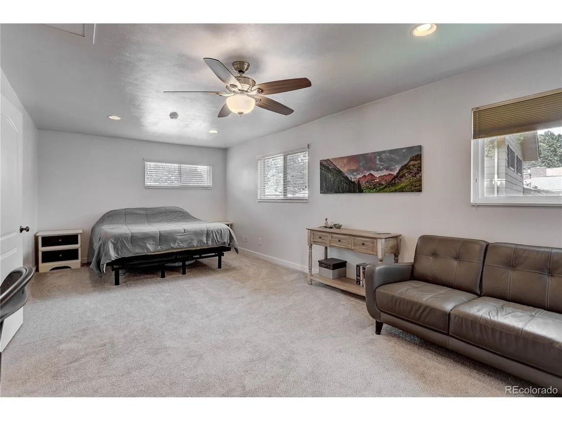 Photo of 6785 Xenon Dr
