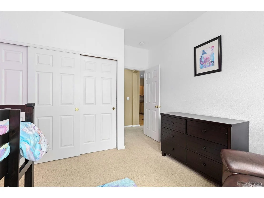 Photo of 32 Whitehaven Cir
