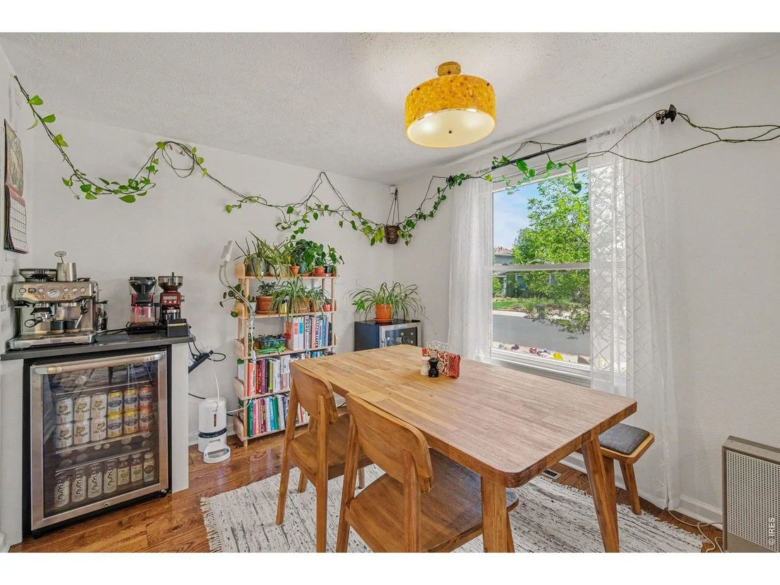 Photo of 1912 Devonshire Dr