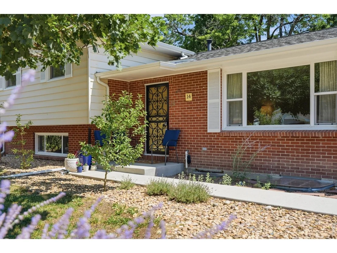 Photo of 14 Princeton Cir