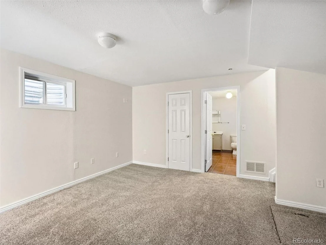 Photo of 9741 Moss Rose Cir