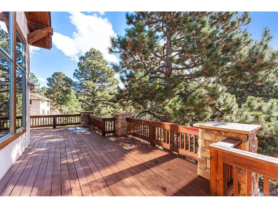 Photo of 2392 Saddleback Dr