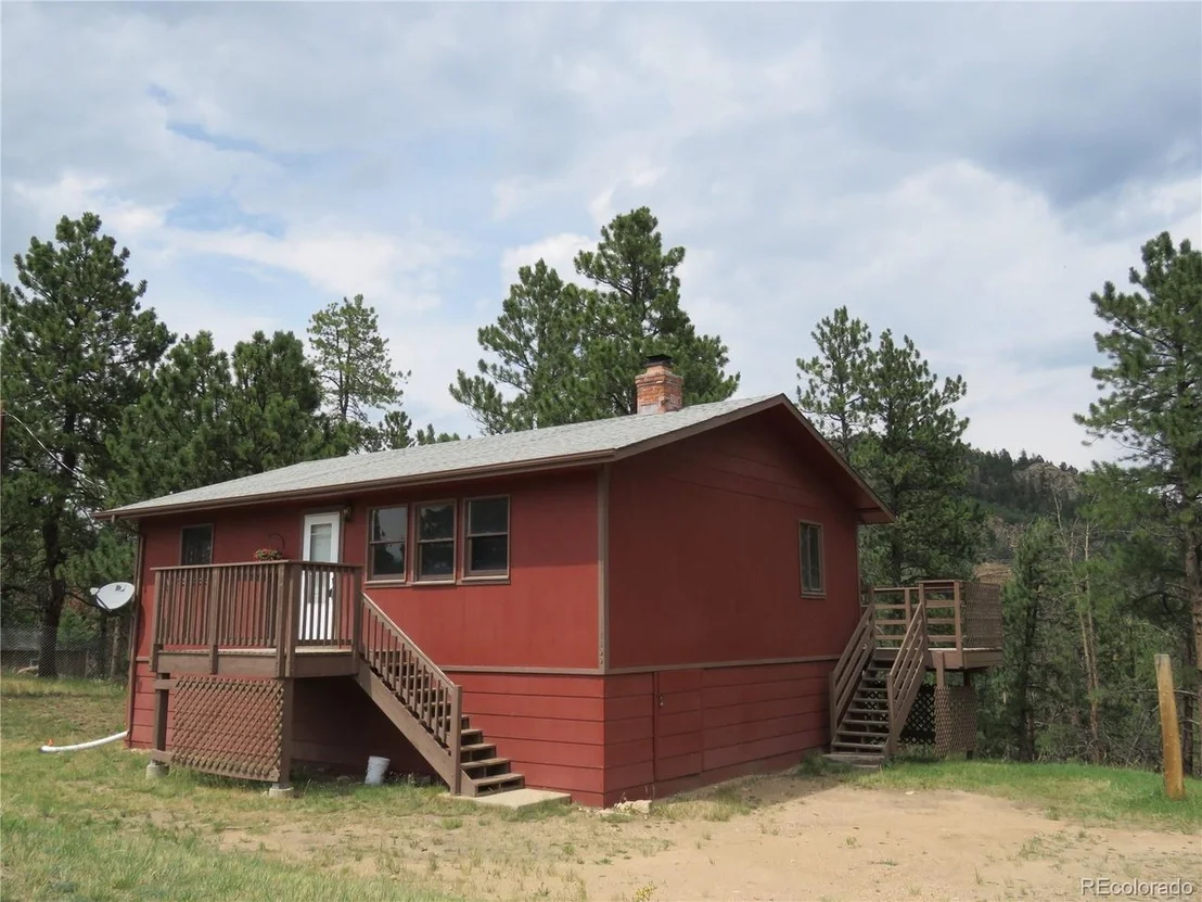 Photo of 1899 Roland Dr