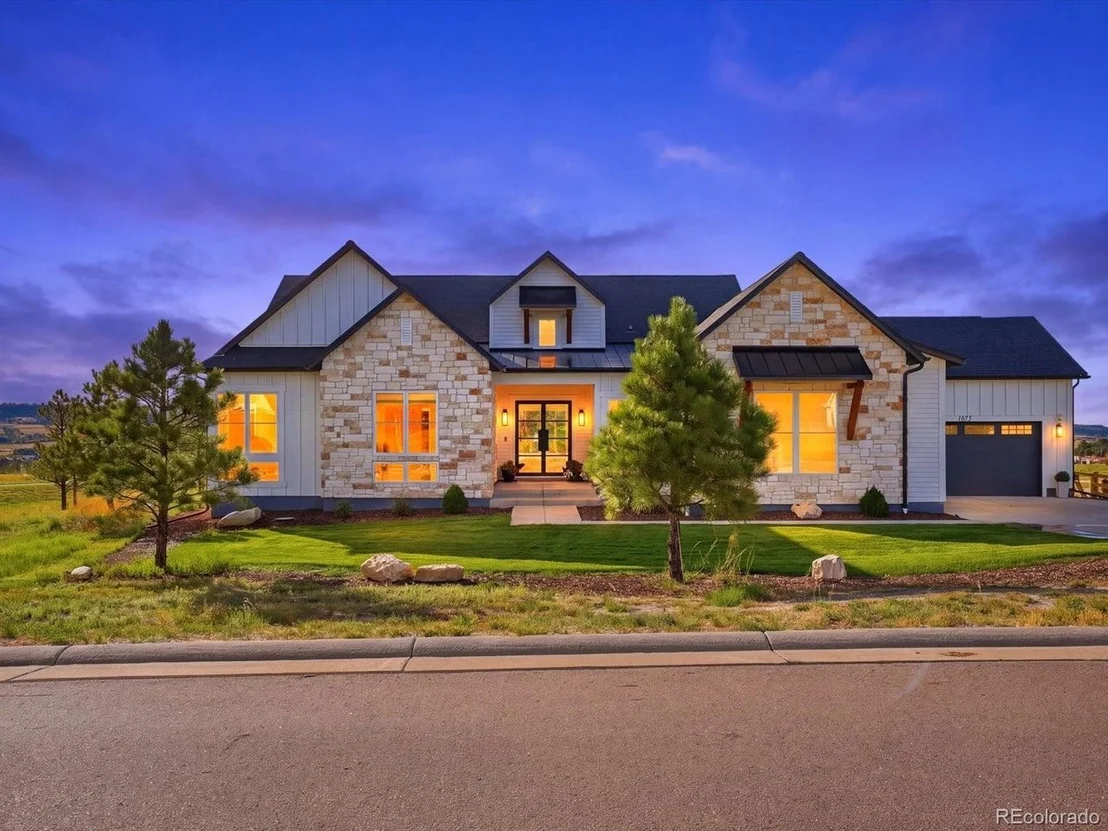 Photo of 1675 Arrowpoint Ct