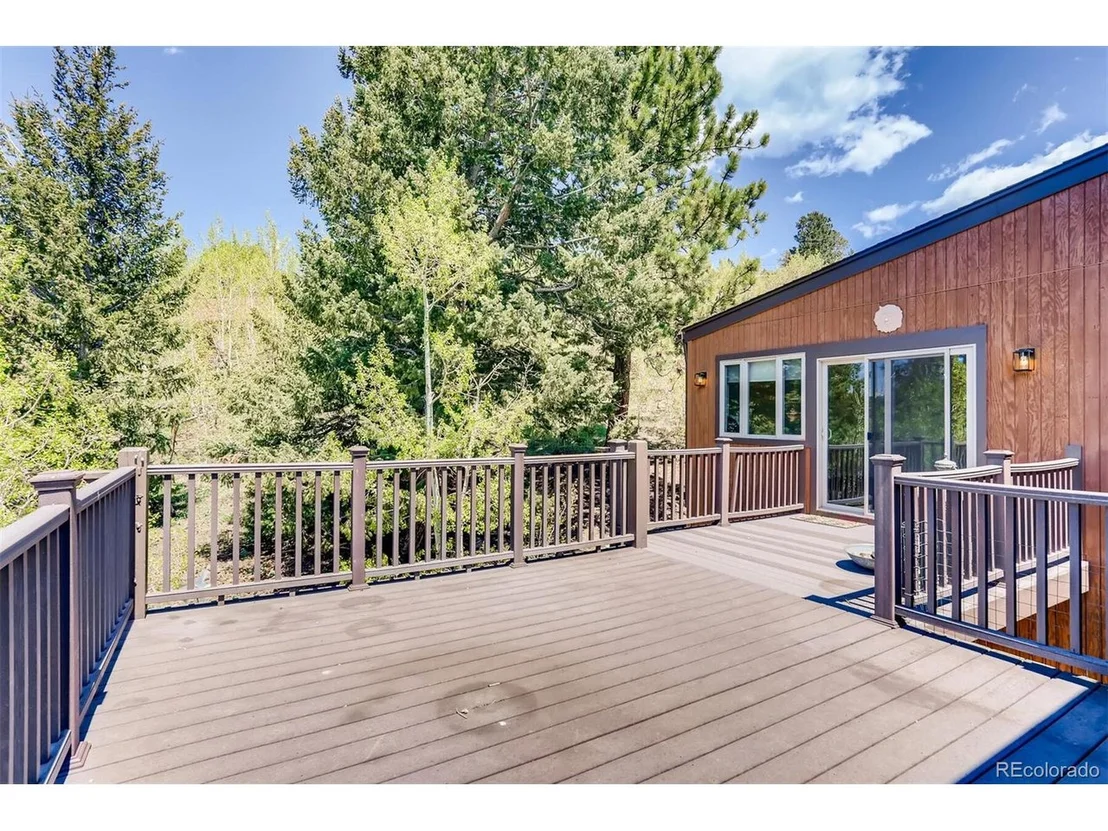 Photo of 25 Lake View Dr