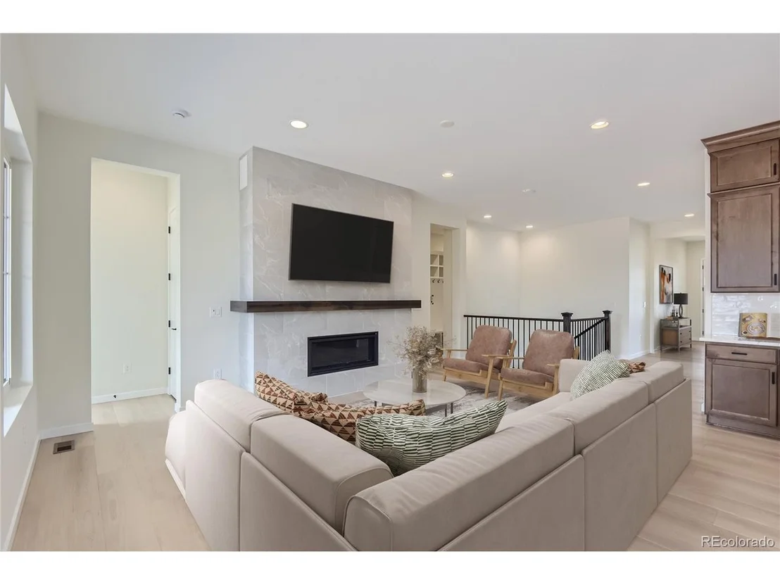 Photo of 9634 Winterset Cir
