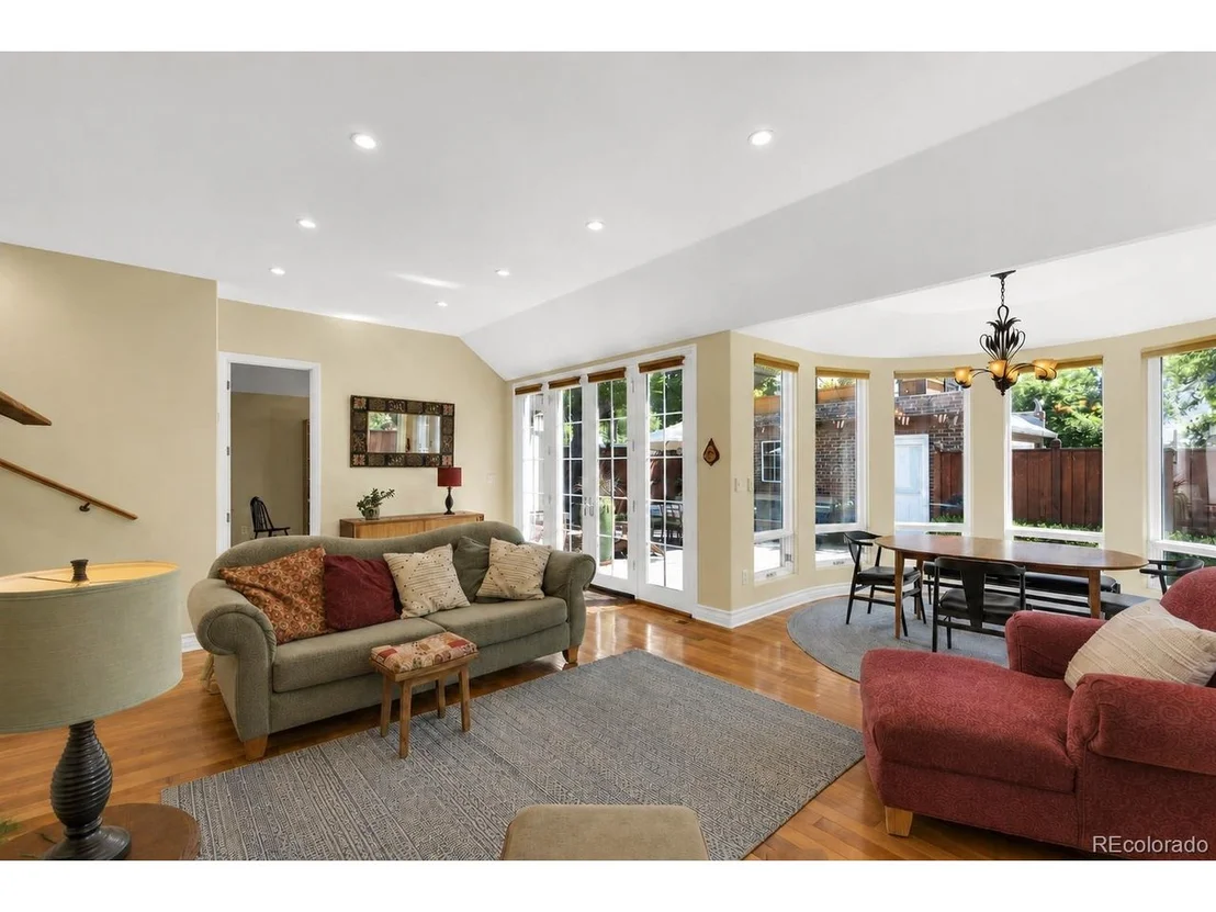 Photo of 520 Colorado Blvd